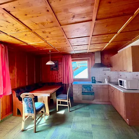Konukevi Haus Leo 3*