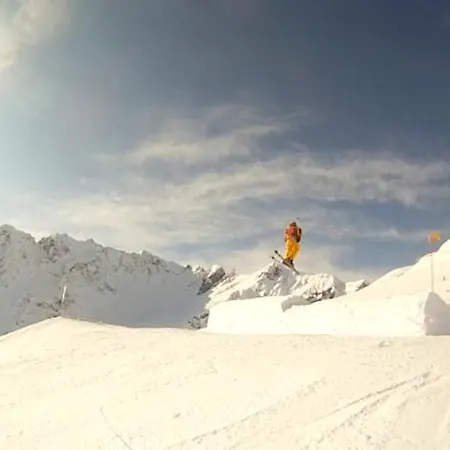 Haus Leo Гостевой дом