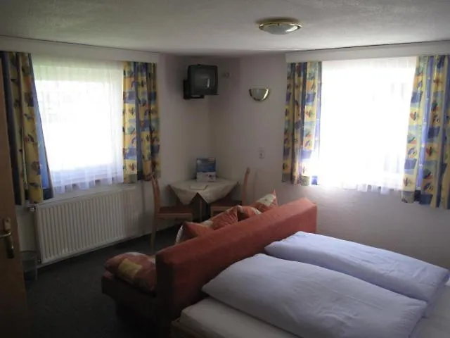 بيت ضيافة Haus Leo